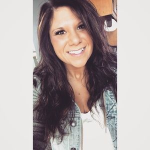 Meet your Posher, Dana